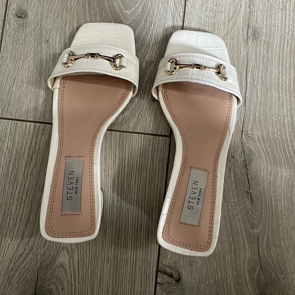 Steven slip ons